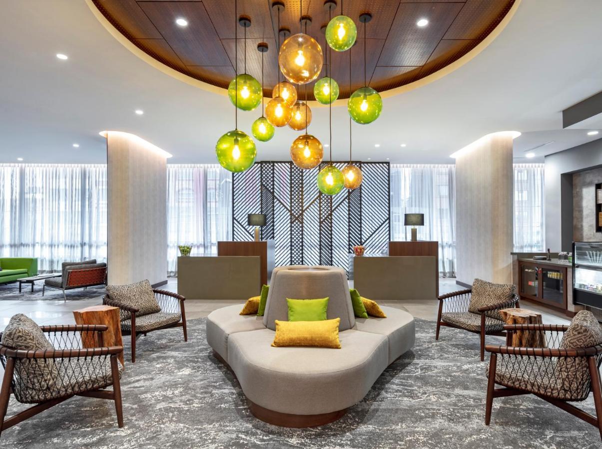 酒店 Hyatt Place Convention Center 4*